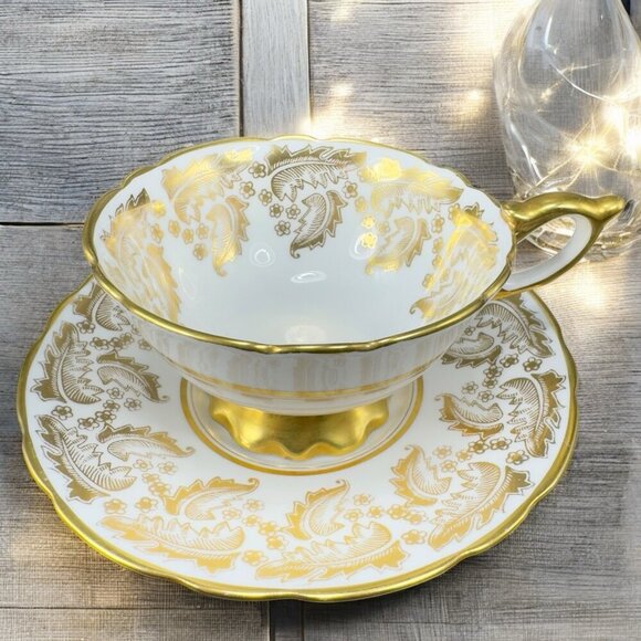 Royal Stafford Fine Porcelain China Teacup And Saucer England Heavy Gold Pattern - Picture 1 of 16